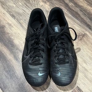 Nike Cleats size 6Y